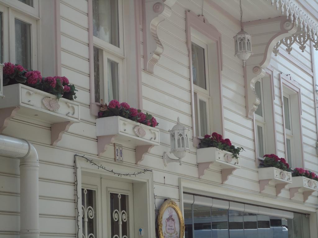 Romantic Mansion Istanbul Exterior photo